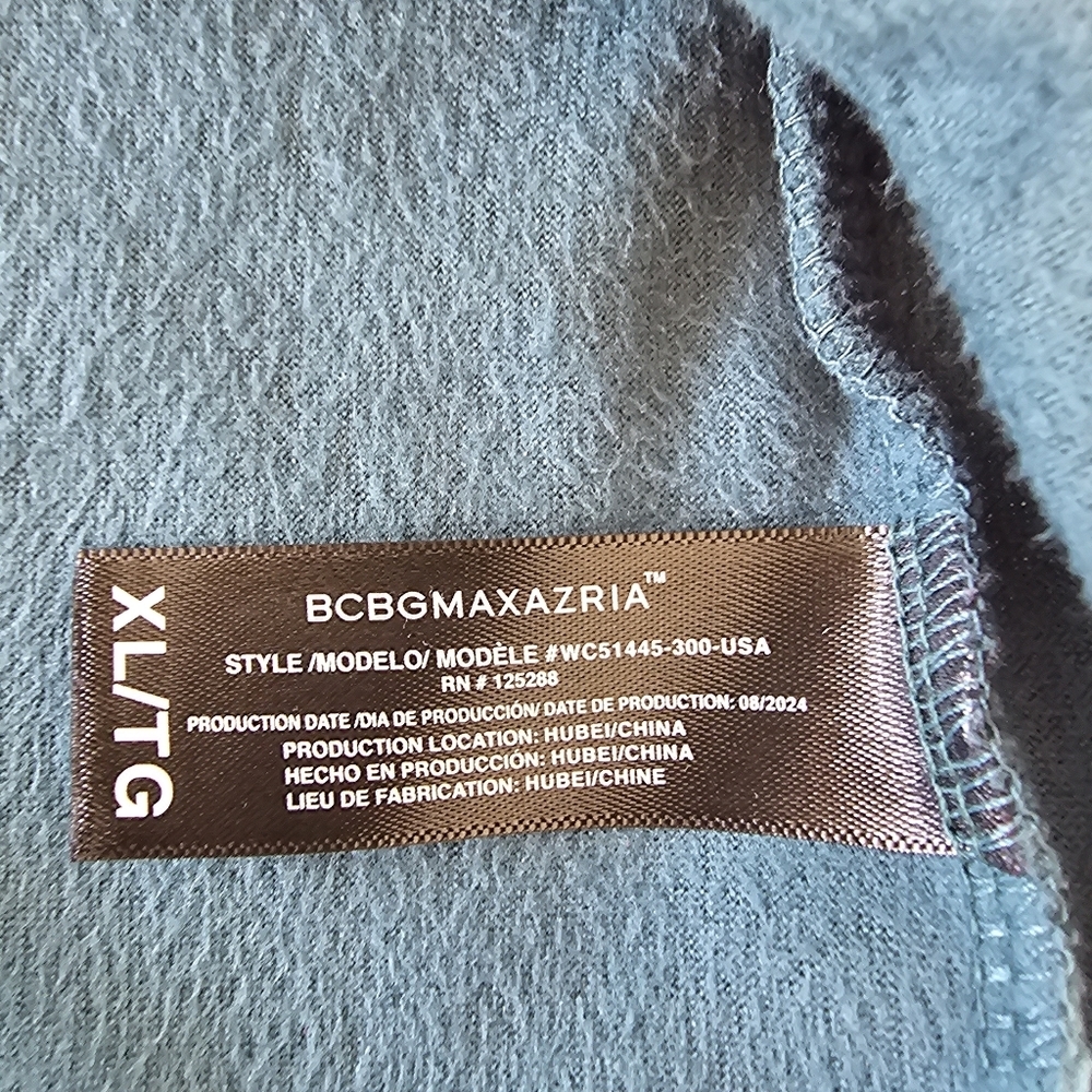 BCBGMaxAzria XL Woman's Teal Camisole - Picture 9 of 10